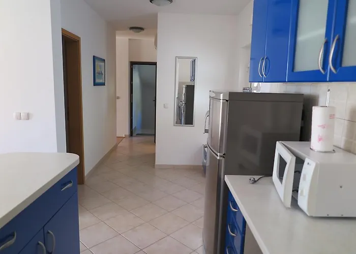 Kovacic Апартаменты Омиш